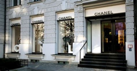 avenue montaigne chanel|avenue montaigne wikipedia.